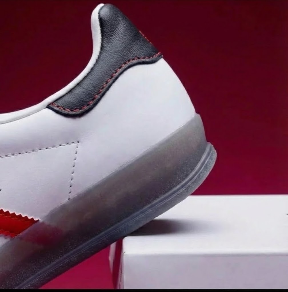 Retro Classic Character-Inspired Sneakers – Special Edition 2026